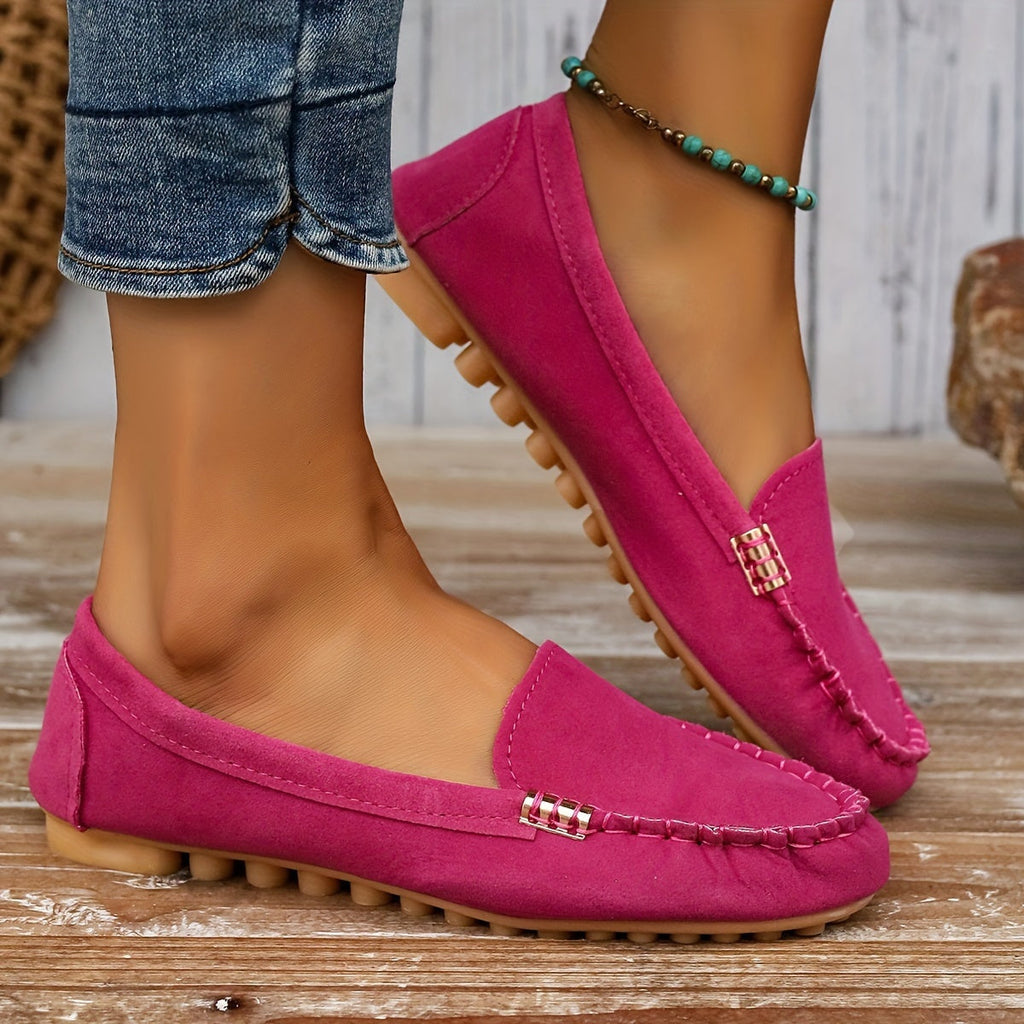 Julia™ | Mocasines planos de ante con detalle metálico