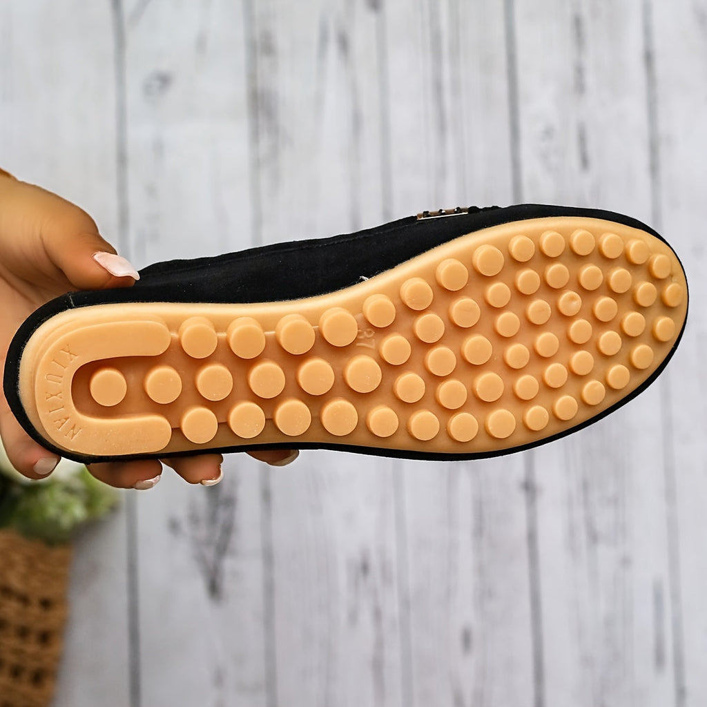 Julia™ | Mocasines planos de ante con detalle metálico