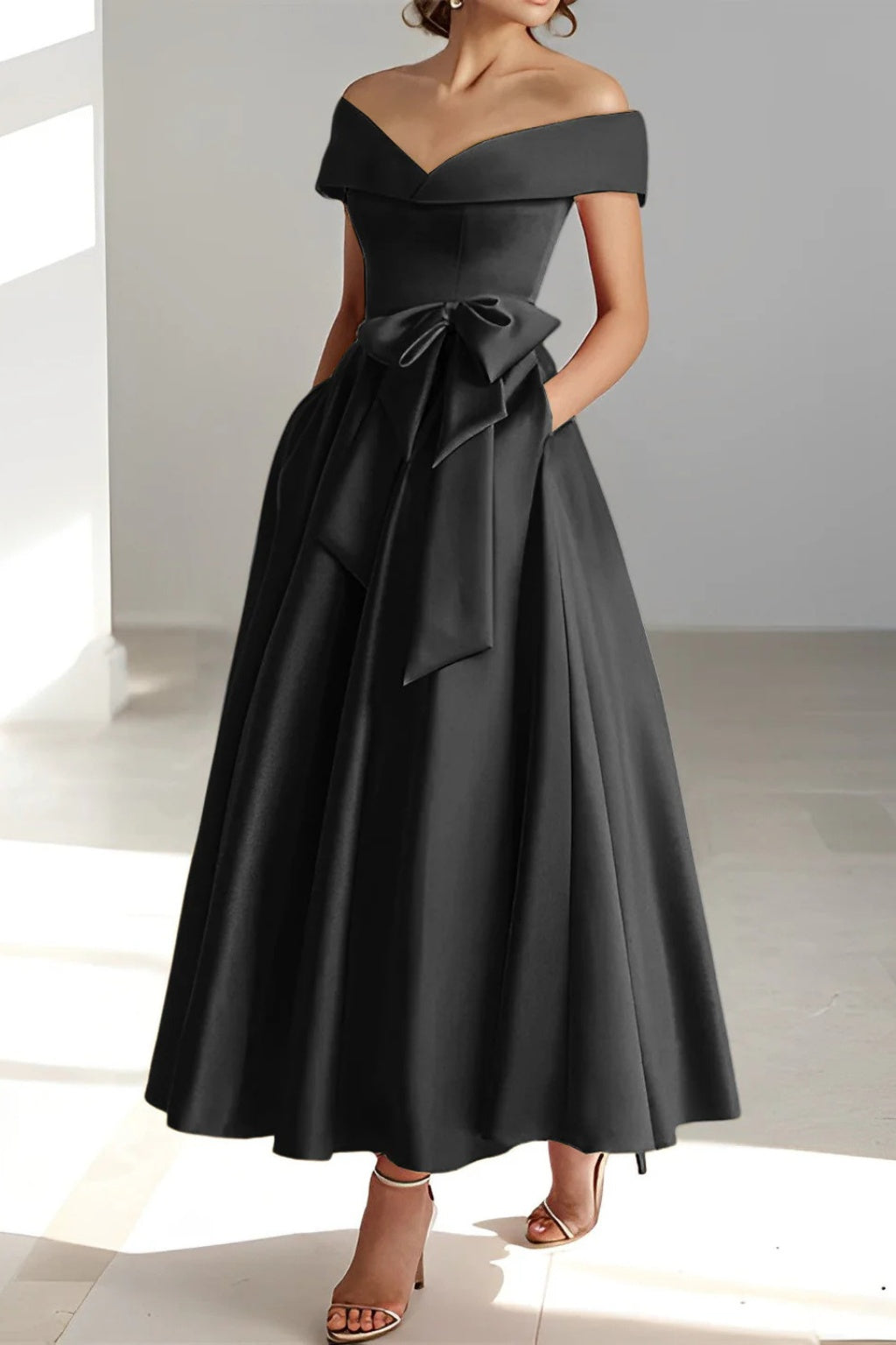 Bailey™ | Vestido midi de dama de honor con hombros descubiertos y cinturón