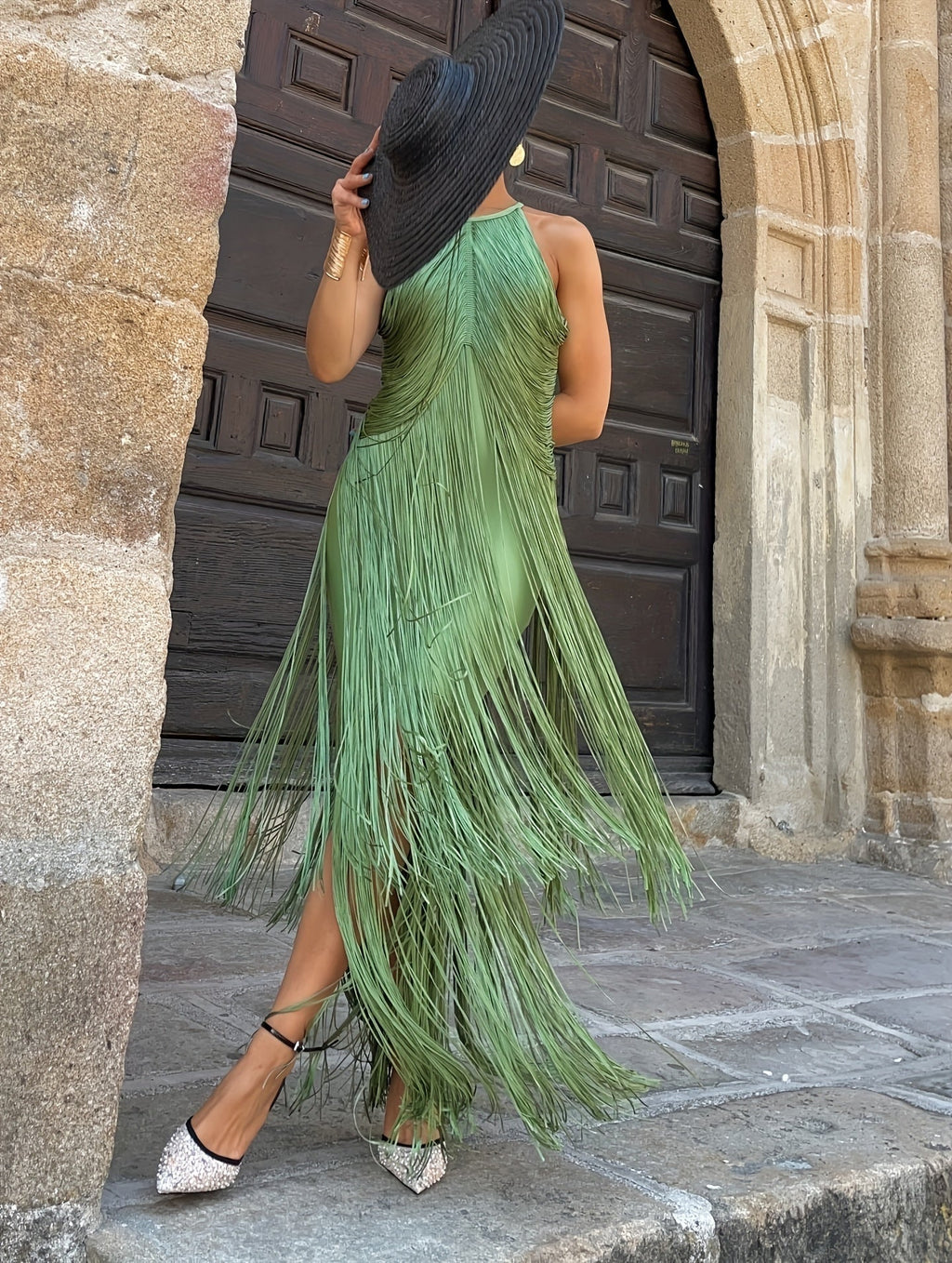 Brianna™ | Vestido largo de fiesta con flecos y cuello halter