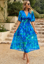 Annabelle™ | Vestido midi floral de invitada con escote de pico