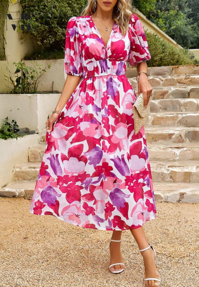 Annabelle™ | Vestido midi floral de invitada con escote de pico