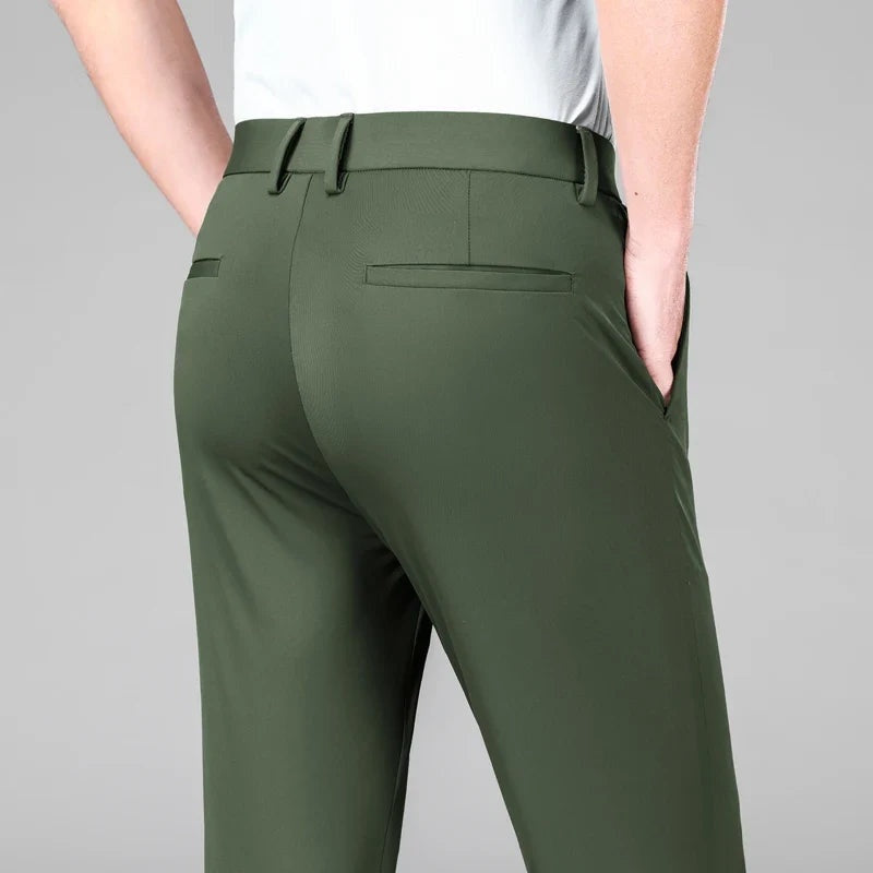 Elijah™ | Pantalón chino slim elástico de corte moderno