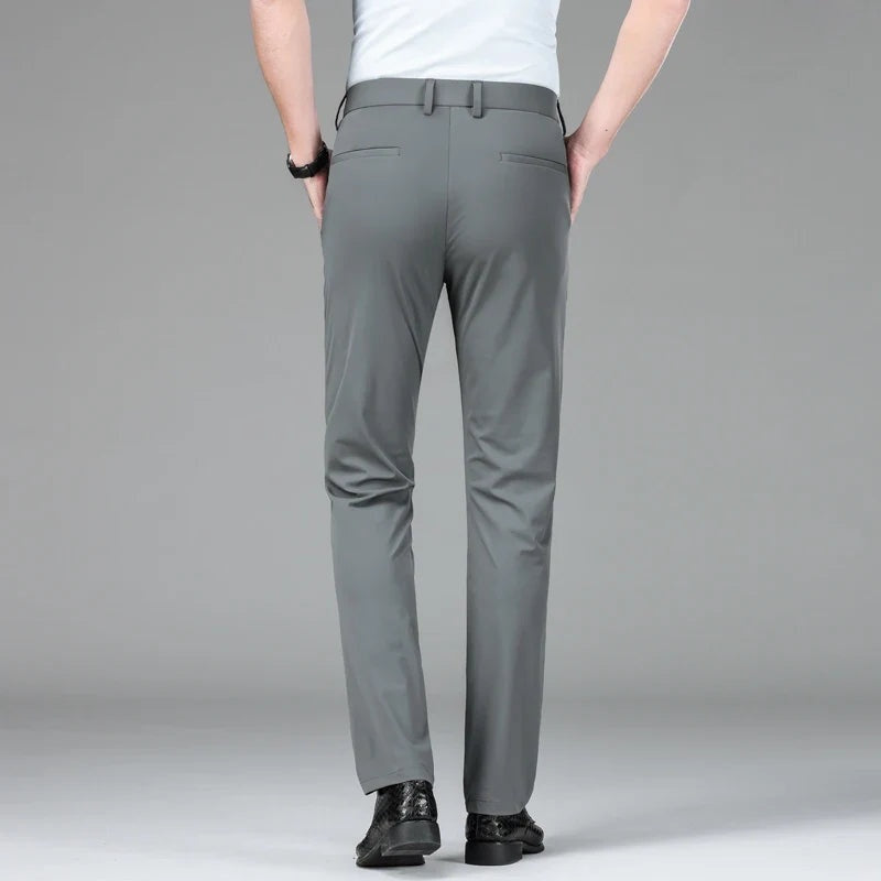 Elijah™ | Pantalón chino slim elástico de corte moderno