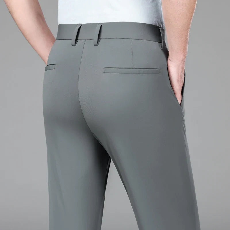 Elijah™ | Pantalón chino slim elástico de corte moderno