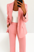 Megan™ | Traje elegante de blazer con solapas y pantalón