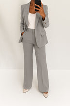 Megan™ | Traje elegante de blazer con solapas y pantalón