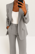 Megan™ | Traje elegante de blazer con solapas y pantalón
